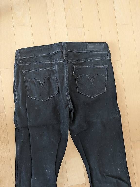 Jeans: Original schwarze Levis Jeans Size 5/27 – Usato da Stäfa venduto da FloStauf 3