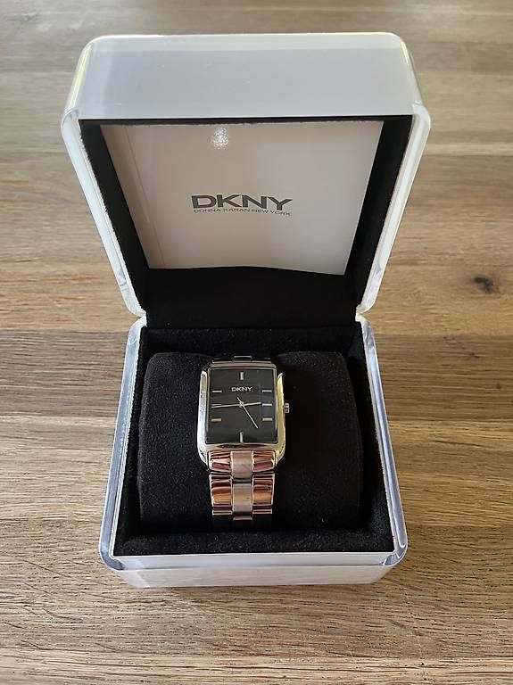 DKNY Uhren: DKNY Armbanduhr – Gebraucht aus Aadorf von philytastic