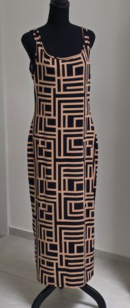 Langes Sommerkleid Gr. XL, ideal für warme Tage. 