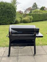Weber SmokeFire EPX6 Pellet Grill - Black - Like New!
