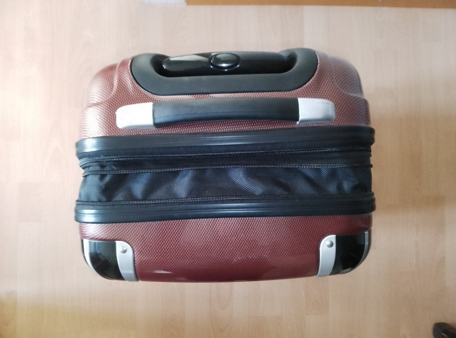 Valigie: Valise cabine à roulettes – Usato da Dombresson venduto da sev_bsb8 3