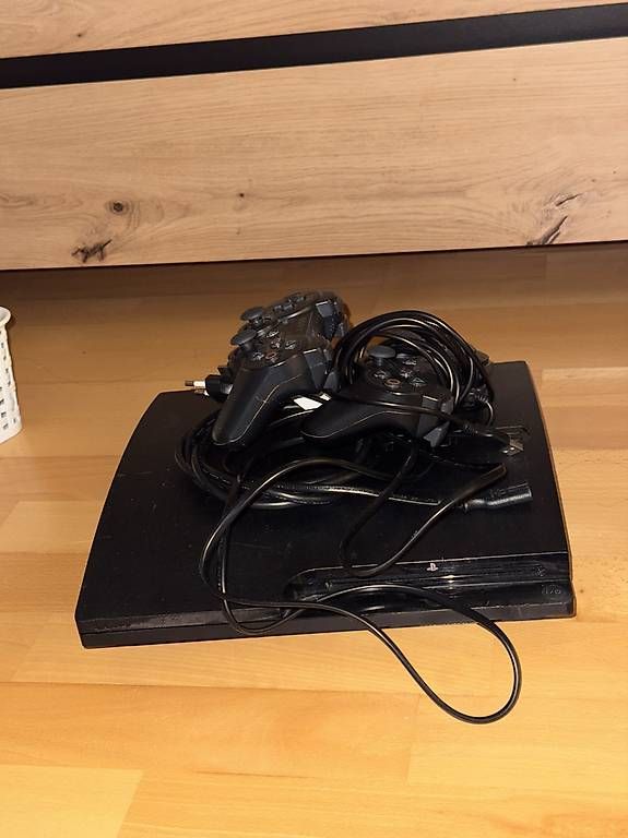 Consoles: PS3 mit Zubehör – D'occasion à Herisau par jae_x9ds 1