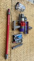 Dyson V10 Absolute Akku Staubsauger Top Zustand mit Zubehör