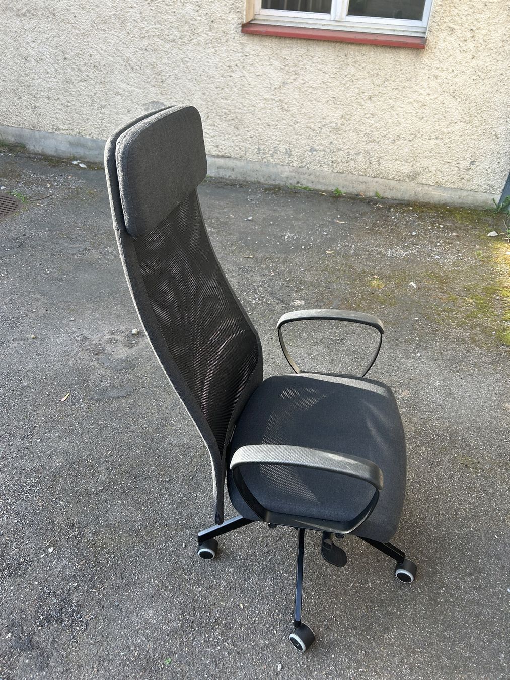 Ikea Sedie: Ikea Büro Drehstuhl Markus – Usato da Uznach venduto da jiri.prasil