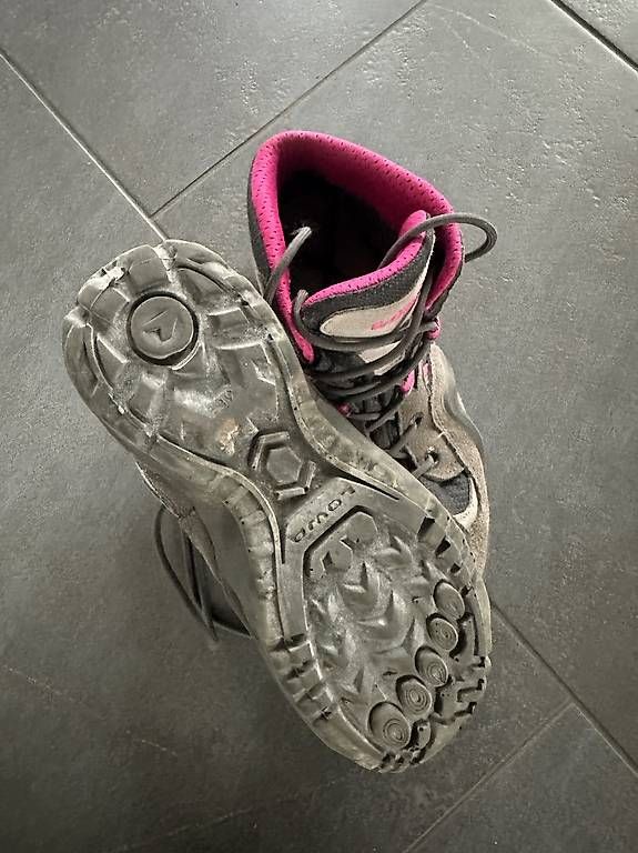 Schuhe für Jungen: Kinder-Wanderschuhe Lowa Grösse 36 – Gebraucht aus Berg SG von ACDS 1