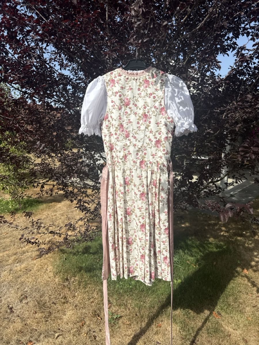 Costumi: Dirndl – Nuovo e nell'imballaggio originale da Möriken AG venduto da Rebi.l 3