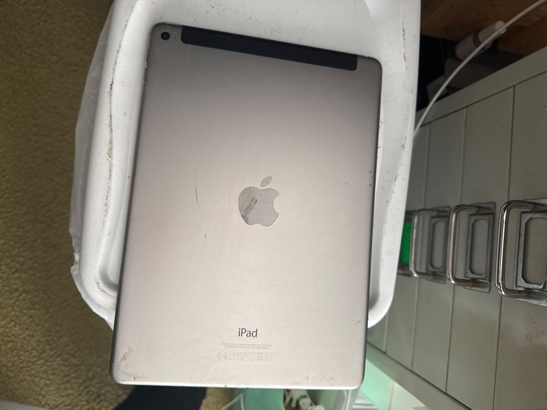 Apple Tablet PC: Ipad Air 2 -A1567- ohne icloude – Difettoso da Olten venduto da HoYa01 2