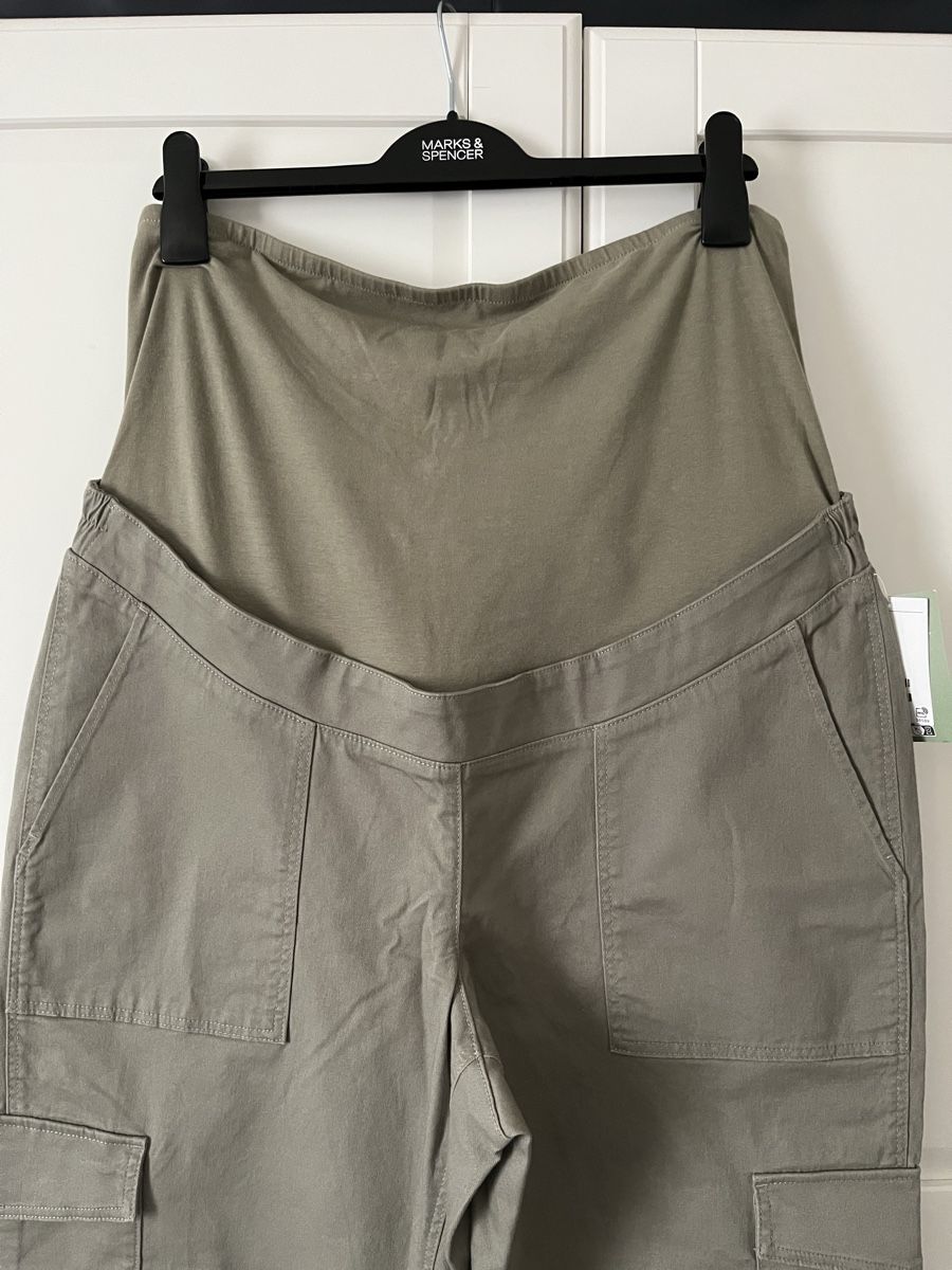 H&M Hosen: Cargo Maternity Hose – Neu und originalverpackt aus Allschwil von eyl_bb8q 1