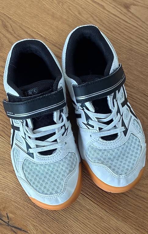 Scarpe per ragazzi: Hallenschuhe Asics 33.5 – Usato da Männedorf venduto da lachen2011