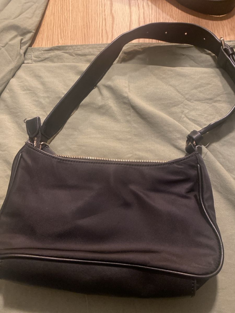 Guess Taschen für Damen: Guess Handtasche – Gebraucht aus Wädenswil von Chantalott 1