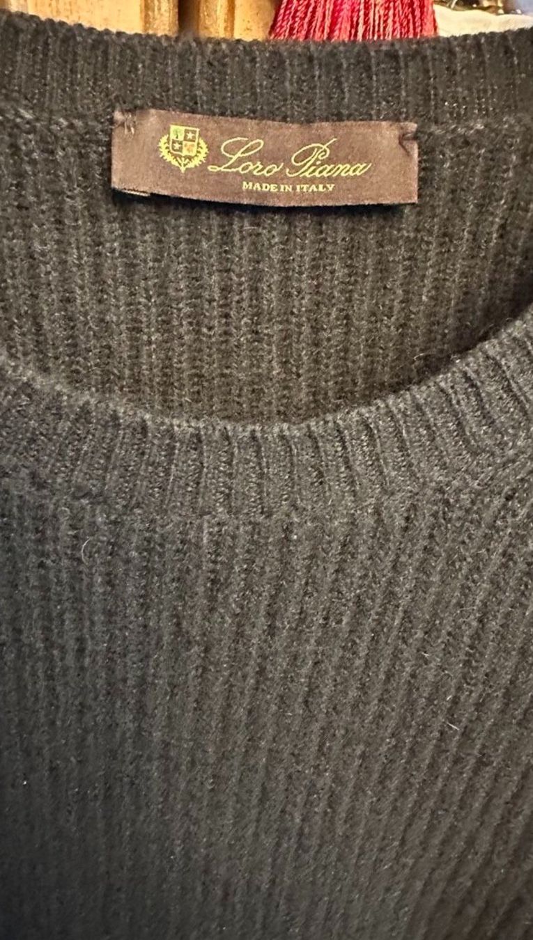 Loro Piana Maglioni & Felpe: Pull Loro Piana 100 % cachemire de haute qualité avec châle – Usato da Genève venduto da Mycollection 2