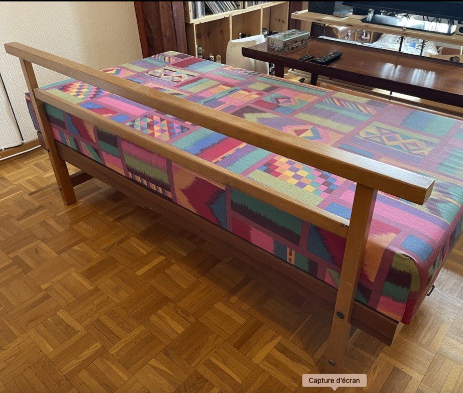 Betten: Ensemble daybed et table de chevet en teck – Gebraucht aus morges von Kus.design 7