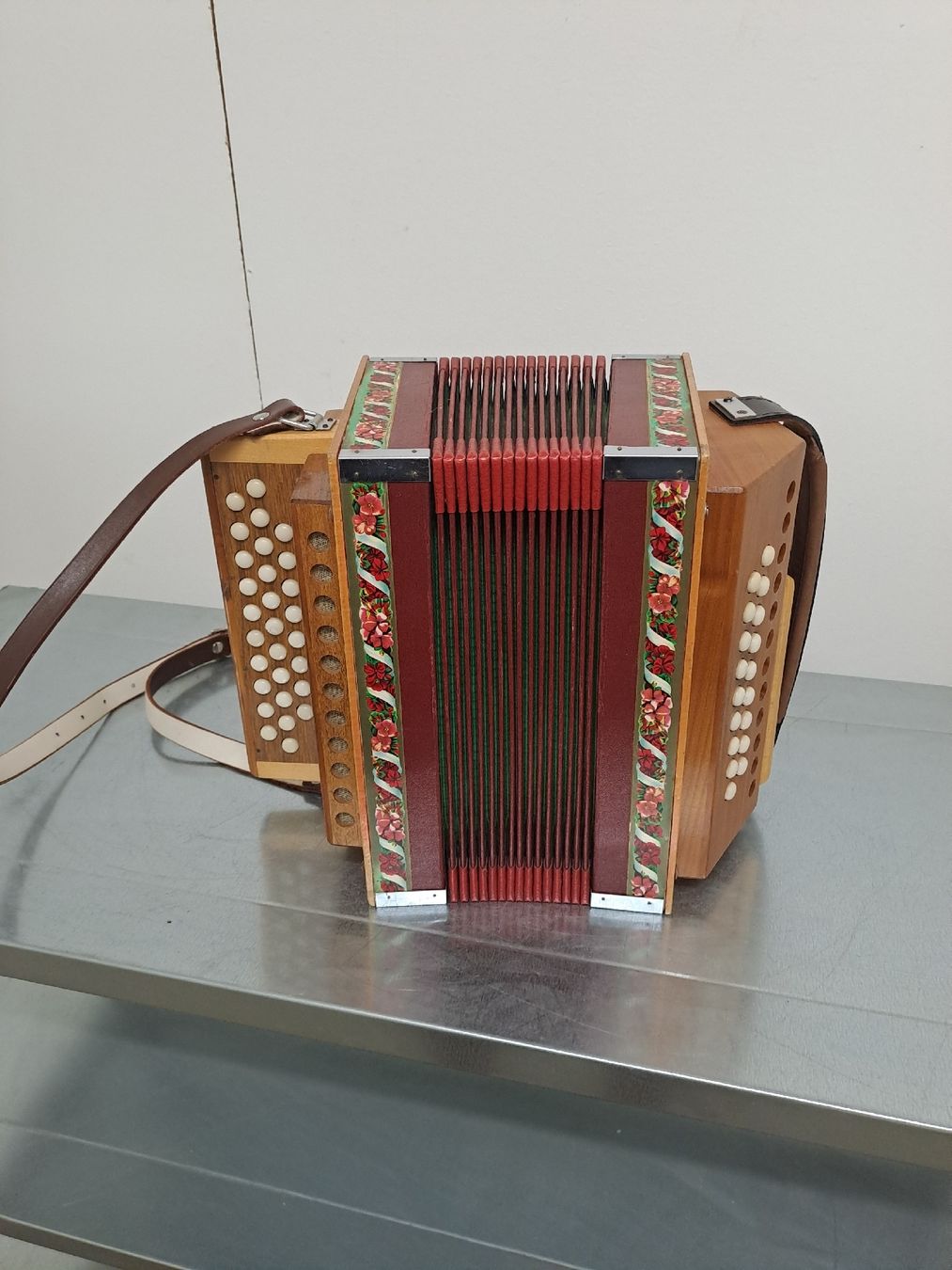 Instruments de musique: Haüsler orgeli ton A – D'occasion à Villeneuve par BibiVintage 1