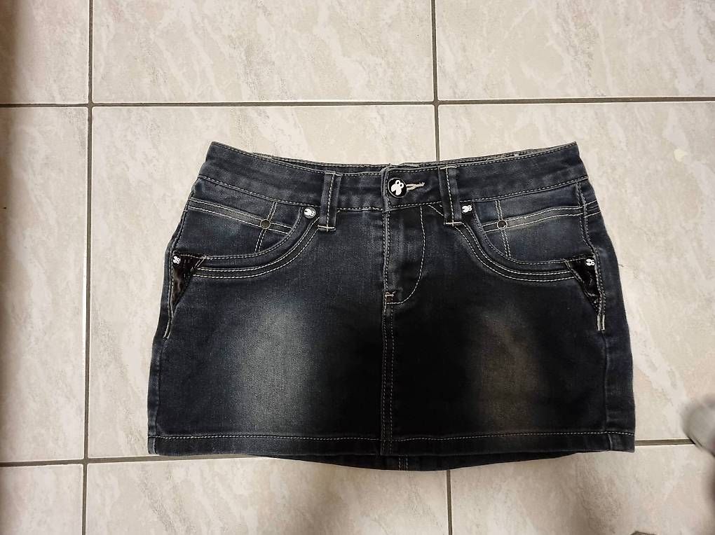 Gonne: jupe jeans – Usato da La Chaux-de-Fonds venduto da zaza.zaza