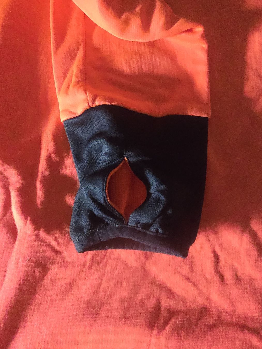 Adidas Maglioni & Felpe: Sweat à capuche Adidas Climalite orange fluo, taille S – Usato da Mont-sur-Lausanne venduto da Didinho 3
