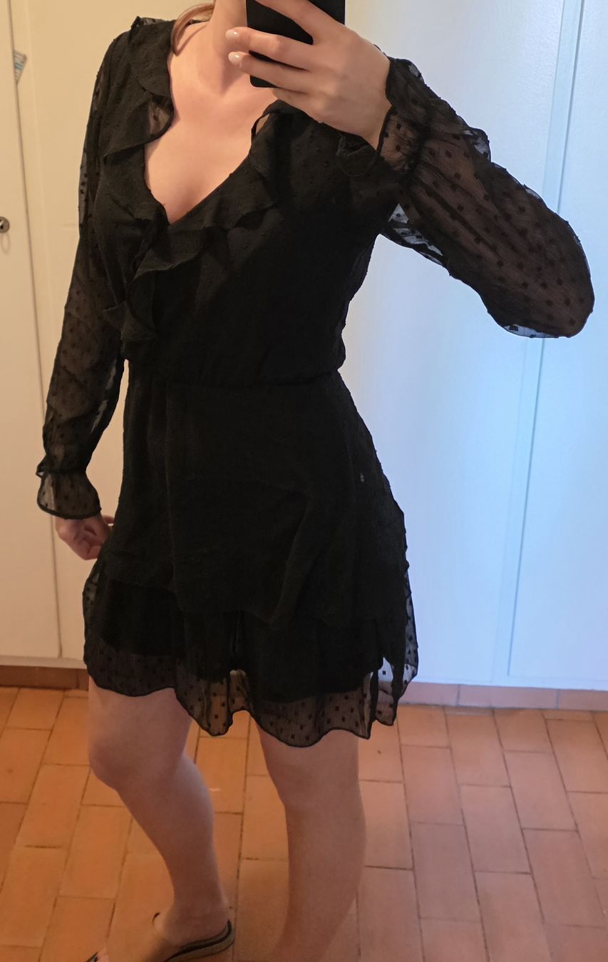 H&M Vestiti: Schwarzes H&M Kleid, Grösse 38 – Nuovo e nell'imballaggio originale da St Gallen venduto da vir_5kgt