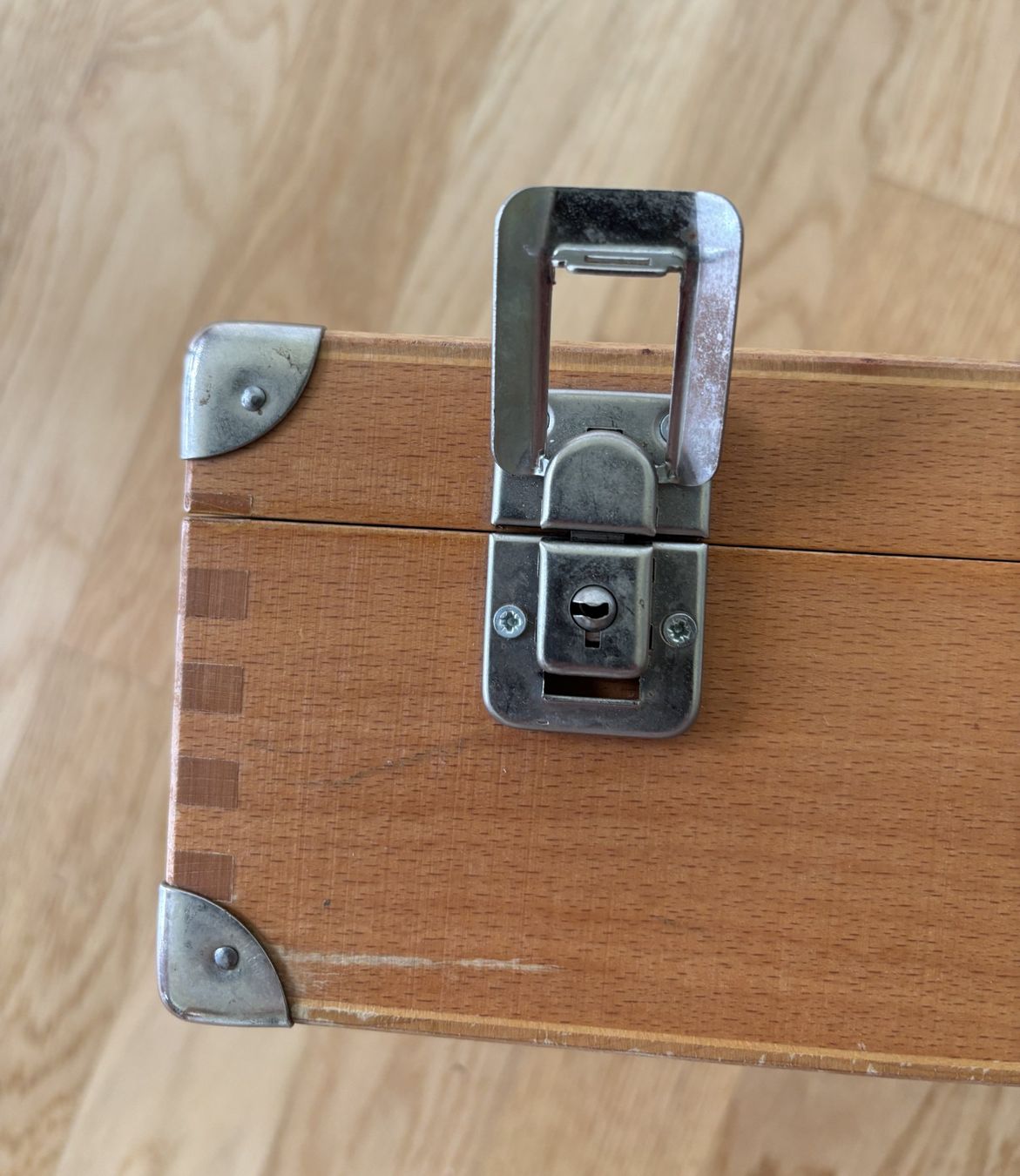 Valigie: Holzkoffer,  Sammlerstück – Usato da Riehen venduto da martinaaebersold 3
