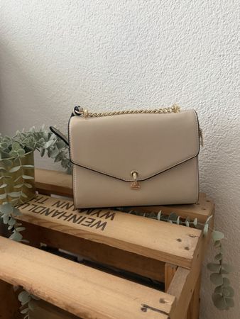 Beige Seidenfelt Handtasche