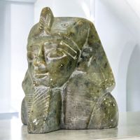 Ancienne grande sculpture Buste de pharaon en pierre. Egypte