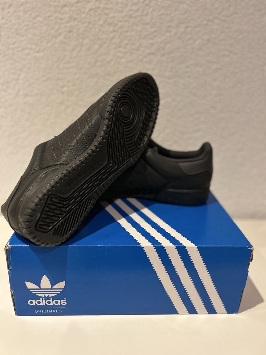 Adidas Scarpe da uomo: Adidas Yeezy Powerphase Calabasas Core Black – Nuovo e nell'imballaggio originale da Kandersteg venduto da StivieSmallz 3