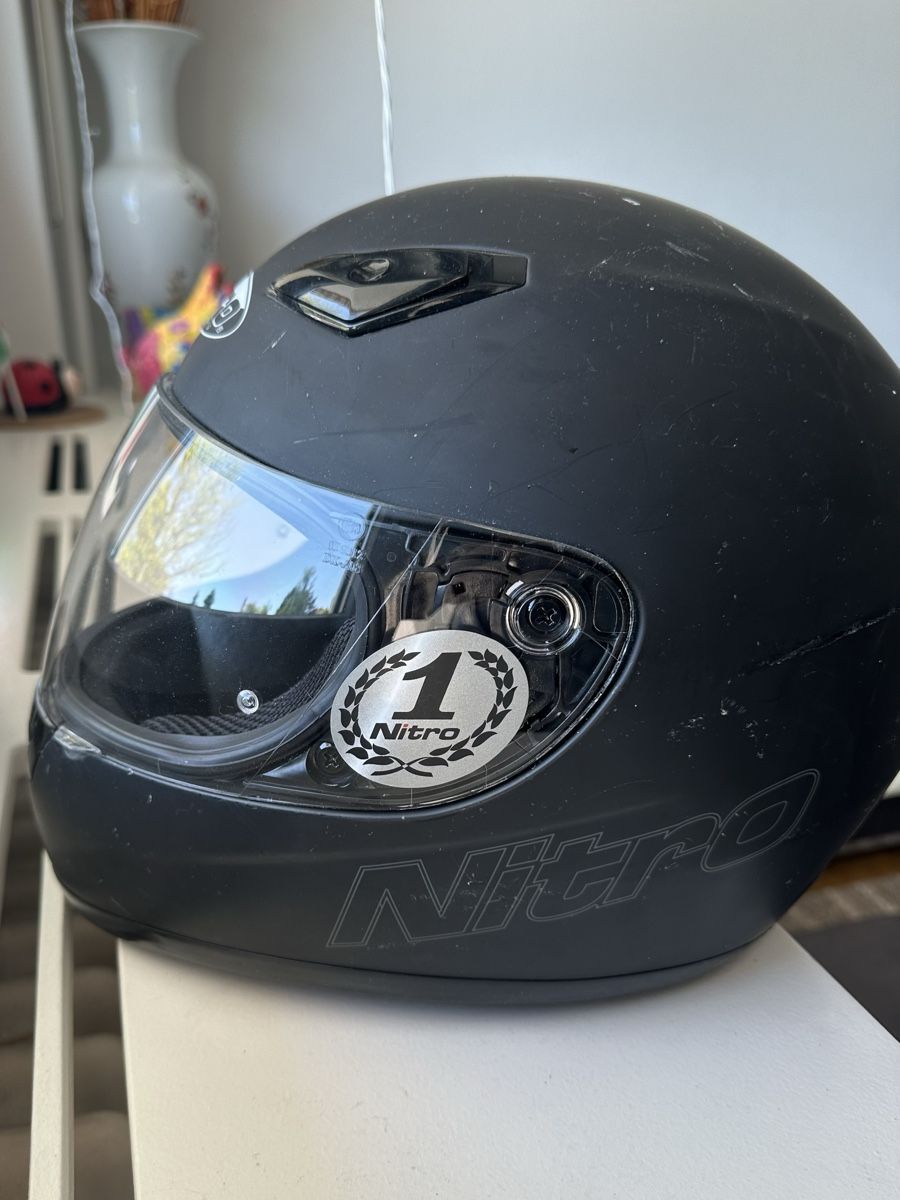 Caschi & visiere: Motorbike Helmet Nitro Dynamo XL – Usato da Bern venduto da kingmanish