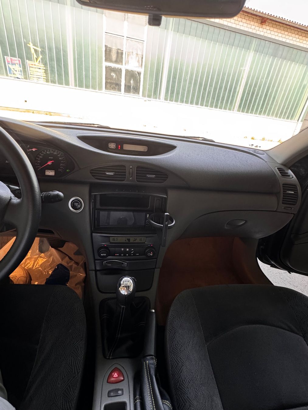 Renault Automobili: Renault Laguna 1.9 L Diesel – Usato da Diessenhofen venduto da ilovetouch10 8