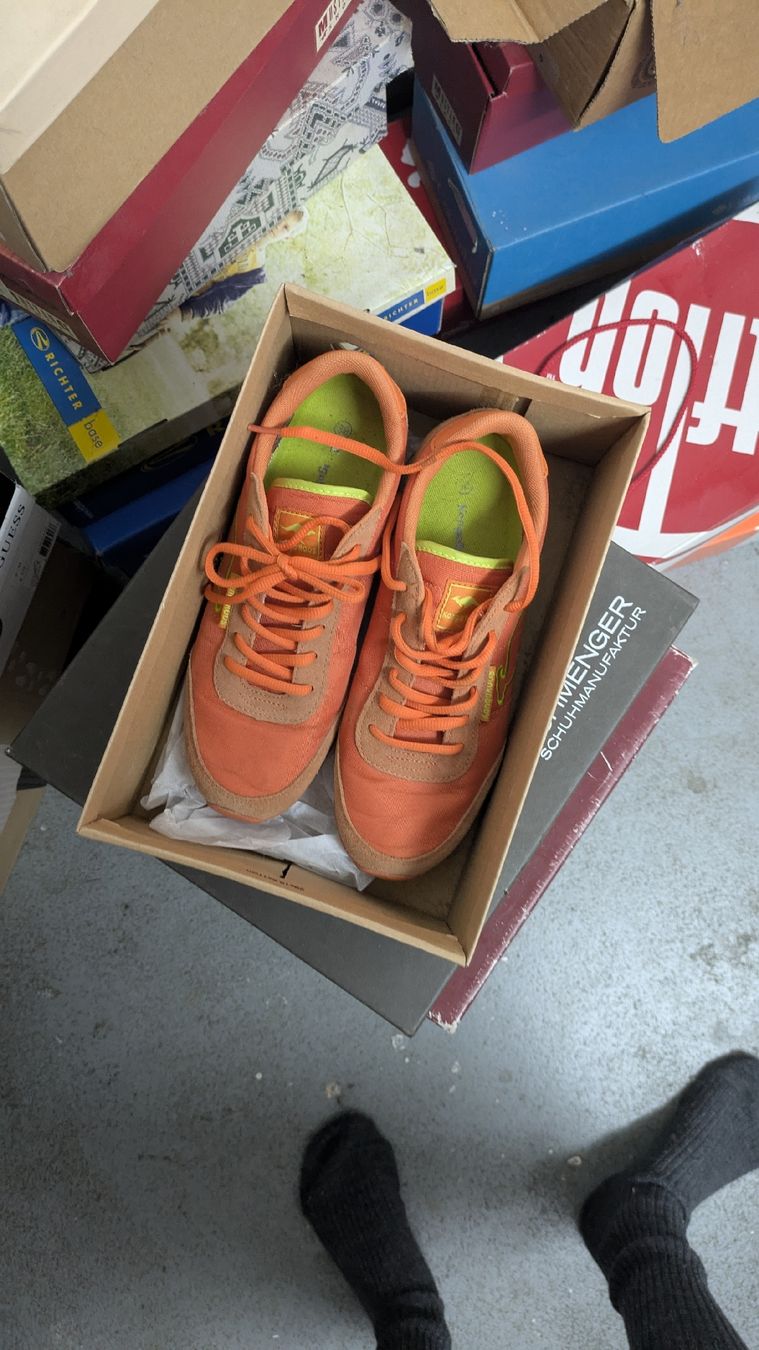 Herrenschuhe: KANGAROOS Schuhe orange – Gebraucht aus Morgarten von rra_jvw7