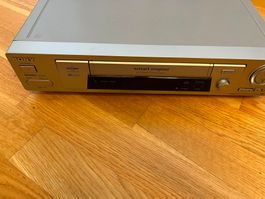 SONY VHS-Videorecorder SLV-SE800