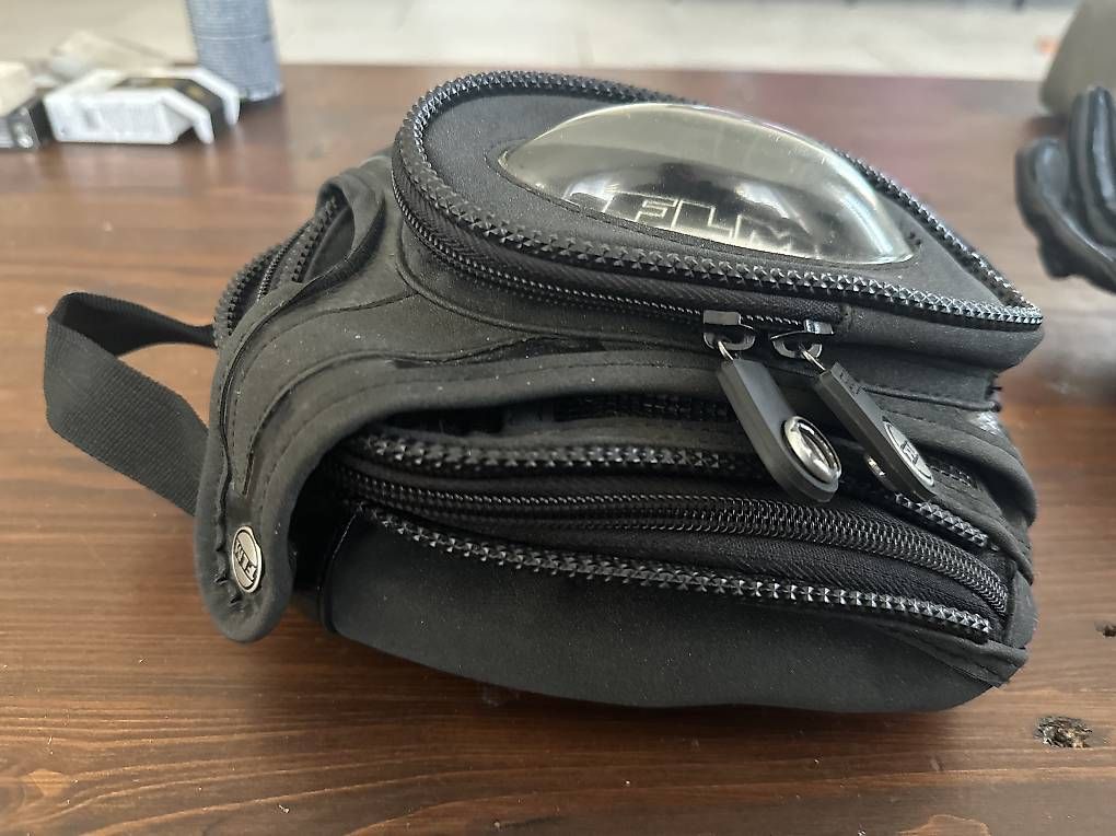 Borse: Motorrad Tank Tasche magnetisch FLM – Usato da Dagmersellen venduto da tabula_rasa 1