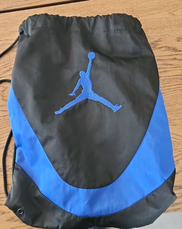 Sac Jordan noir et bleu