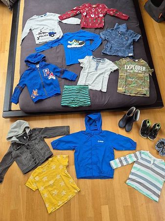 Jungenkleiderpaket Gr. 110/116 inkl. Schuhe & Jacken