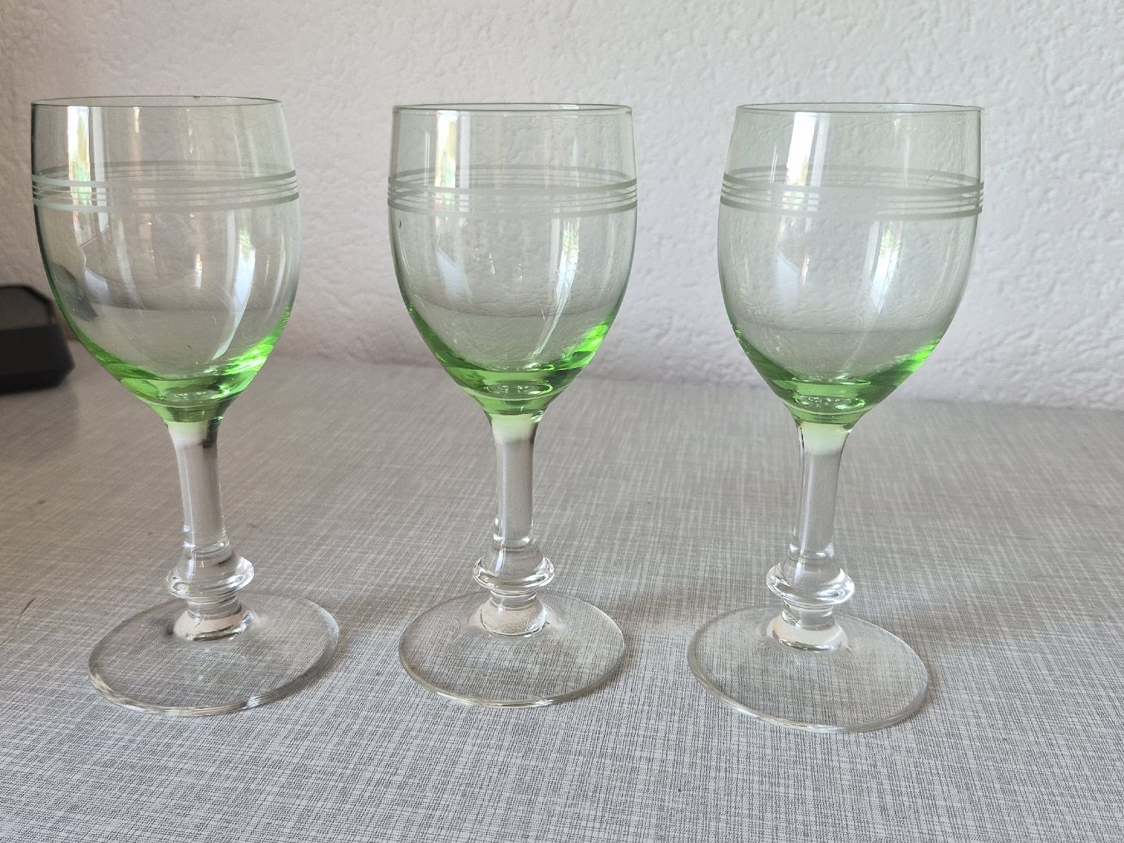 Gläser: 3 antike Weingläser grün Glas  – Gebraucht aus Frauenfeld von mel_2gqy 1