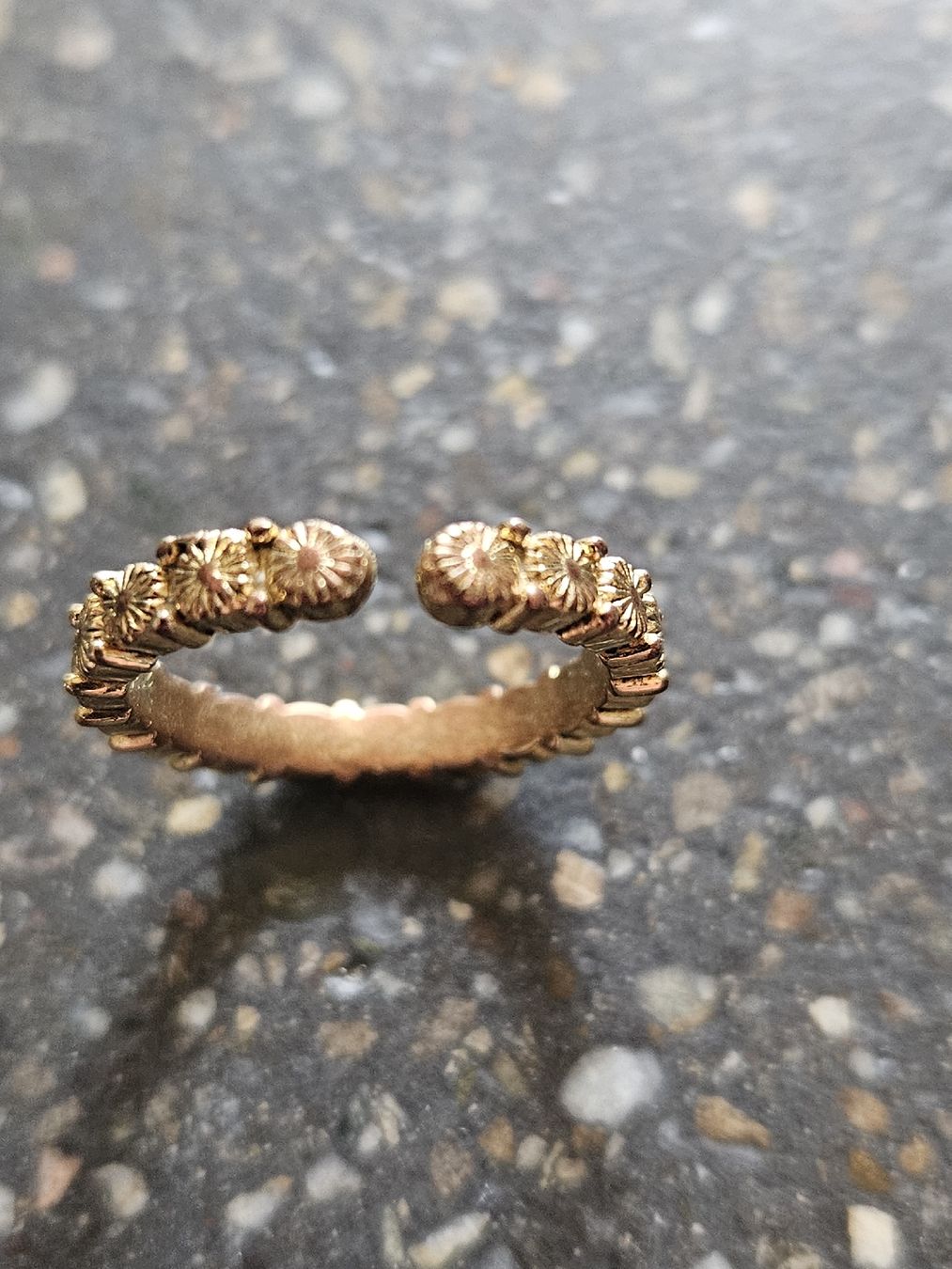 Anelli: Ring mit Blumenmuster goldfarbig verstellbar LA2l – Nuovo (secondo la descrizione) da Anwil venduto da tamoos 5