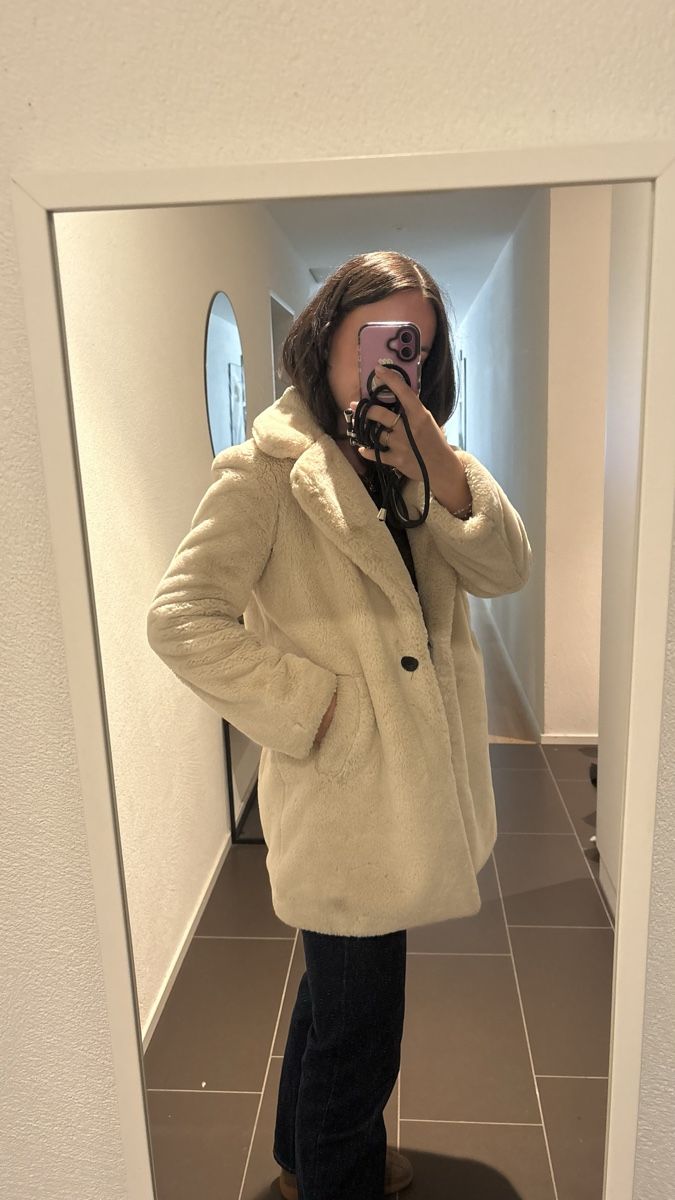 Pull&Bear Cappotti: Winter Teddyfell Jacke – Nuovo (secondo la descrizione) da Zürich venduto da SandraF. 2
