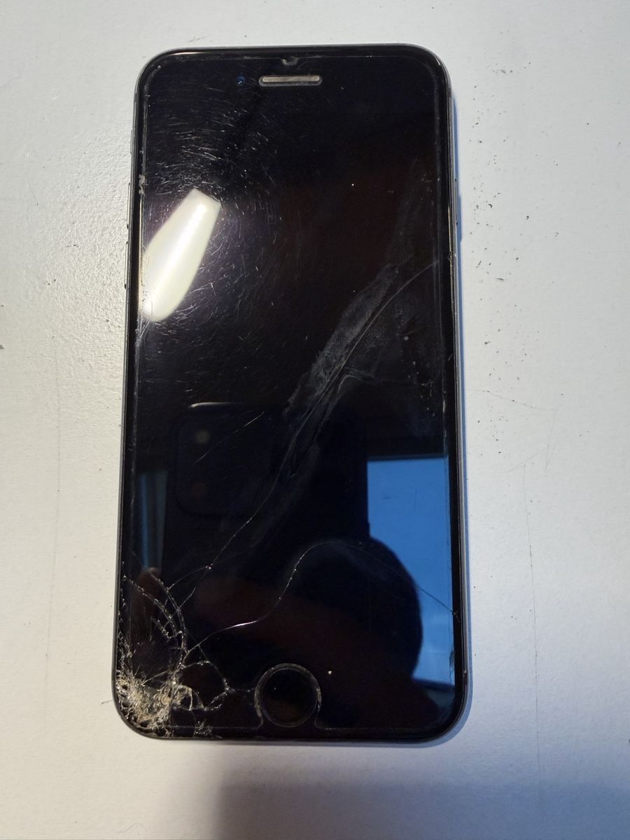Apple Portables: Smartphone Apple iPhone – D'occasion à Villeret par JojololoX9 1