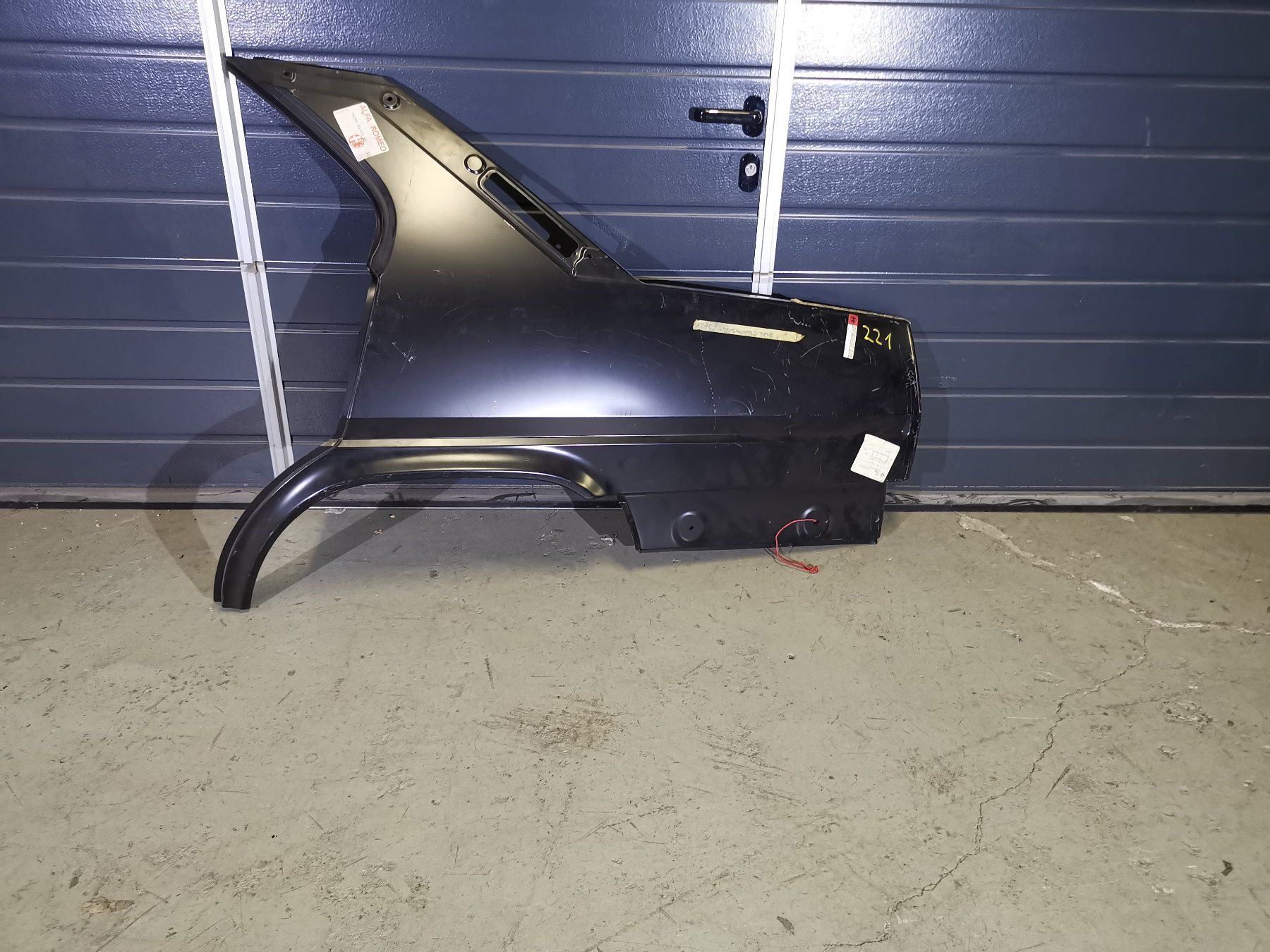 Alfa Romeo Tutti pezzi di ricambio auto: Alfa 90 Seitenwand links – Usato da Thalwil venduto da Joker690