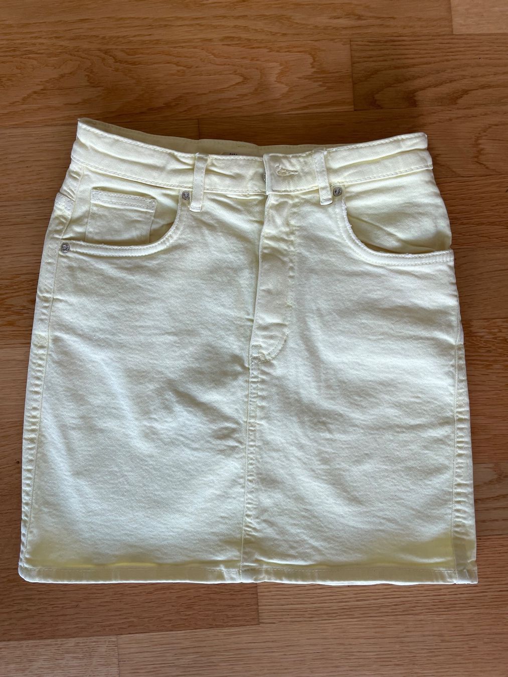 Zara Jupes: Dehnbare Rock ZARA – Neuf (Voir description) à Richterswil par IrynaL