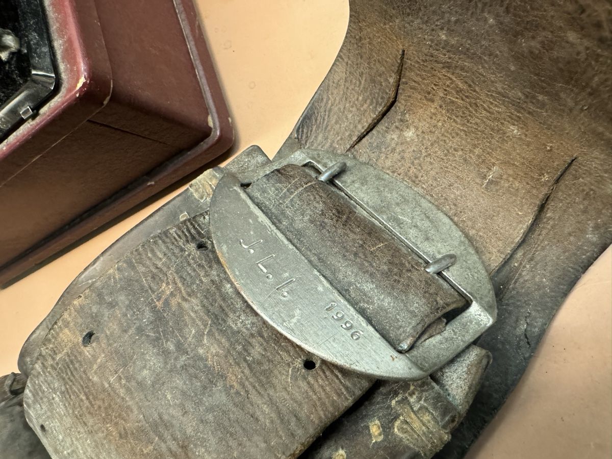 Campanacci mucche: Treichel aus Eisen mit Riemen.  – Usato da Chur venduto da Meriva0 1