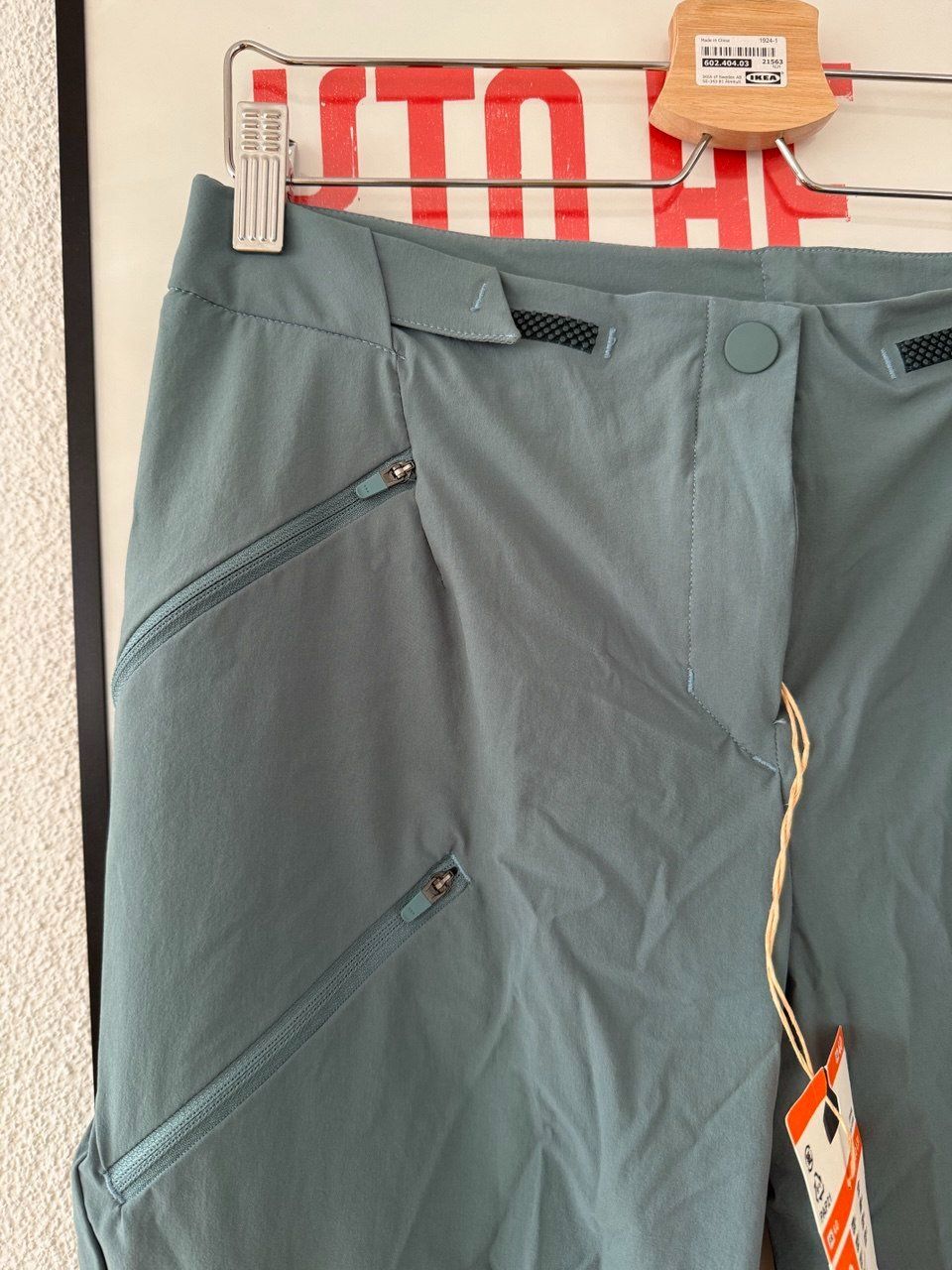 Decathlon Pantaloni: Hiking pants, size M – Nuovo e nell'imballaggio originale da Zürich venduto da futurmutur 2