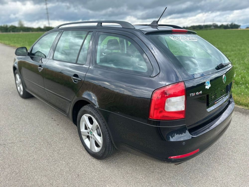 Skoda Automobili: SKODA Octavia Combi 1.8 TSI Elegance 4x4 – Usato da Hünenberg venduto da Auto-Klinik01 8
