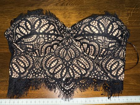 Schwarzes Spitzen-Bustier, neuwertig
