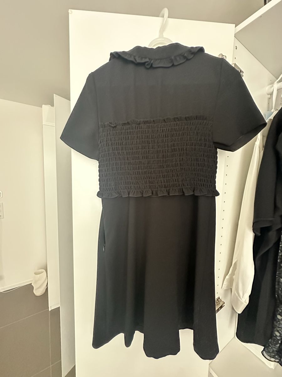 Sandro Vestiti: Schwarzes Kleid von Sandro Grösse 1 – Usato da Zürich venduto da Williams_77 2