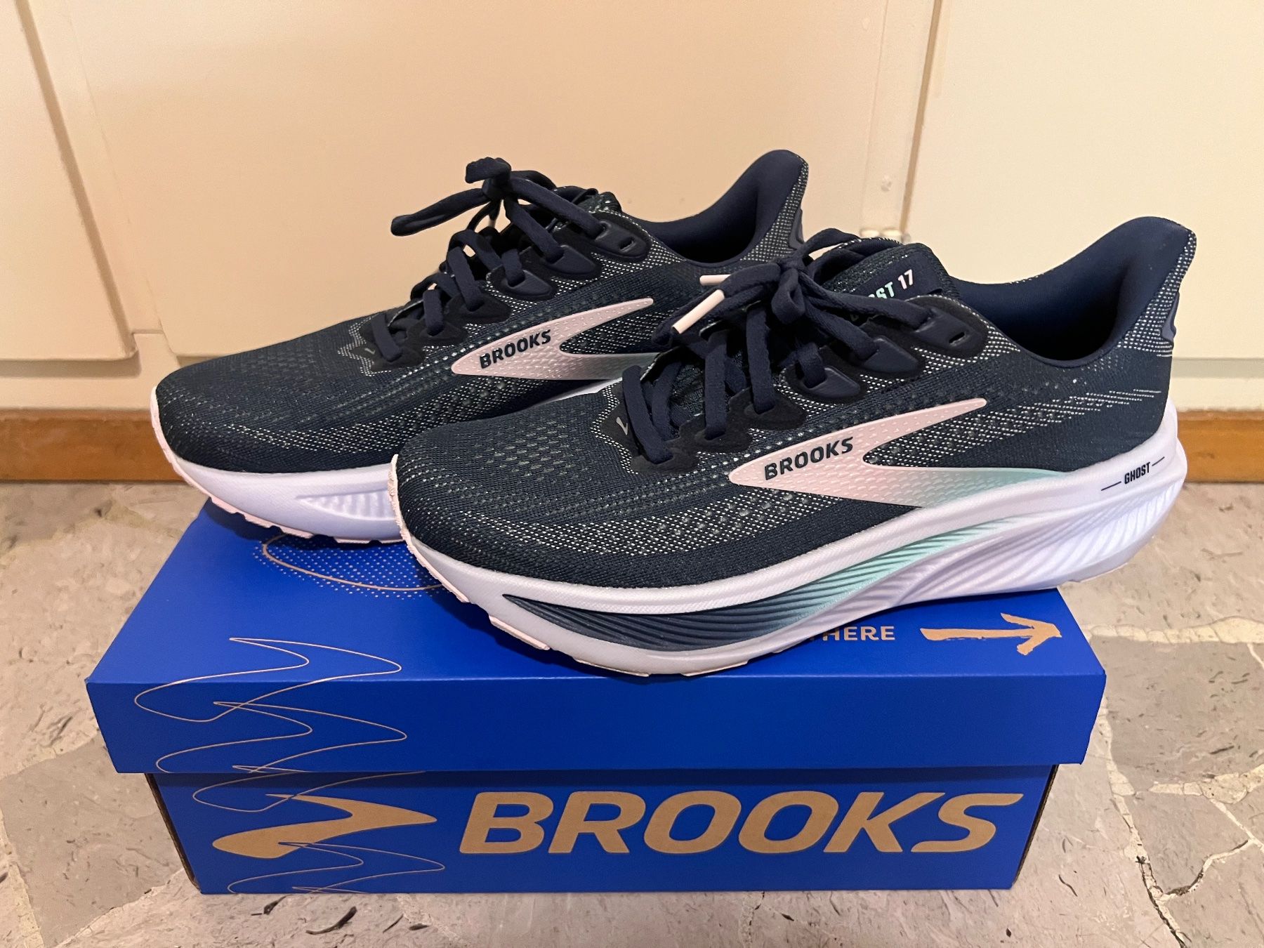 Brooks Chaussures femmes: Brooks Ghost 17 Donna taglia 40 – D'occasion à  par