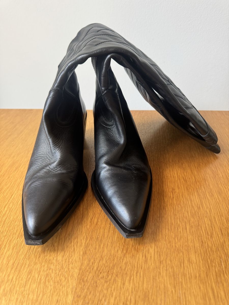 Zara Chaussures femmes: Schwarze Cowboystiefel Gr. 41. – D'occasion à Zürich par ber_78xz 1