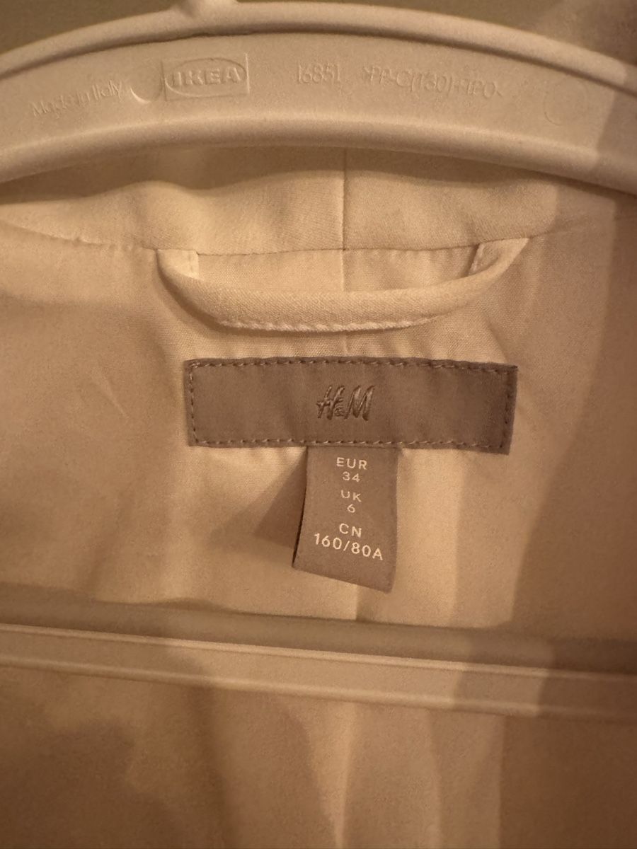 H&M Jacken: H&M white blazer – Gebraucht aus Jonen von alanwales 2