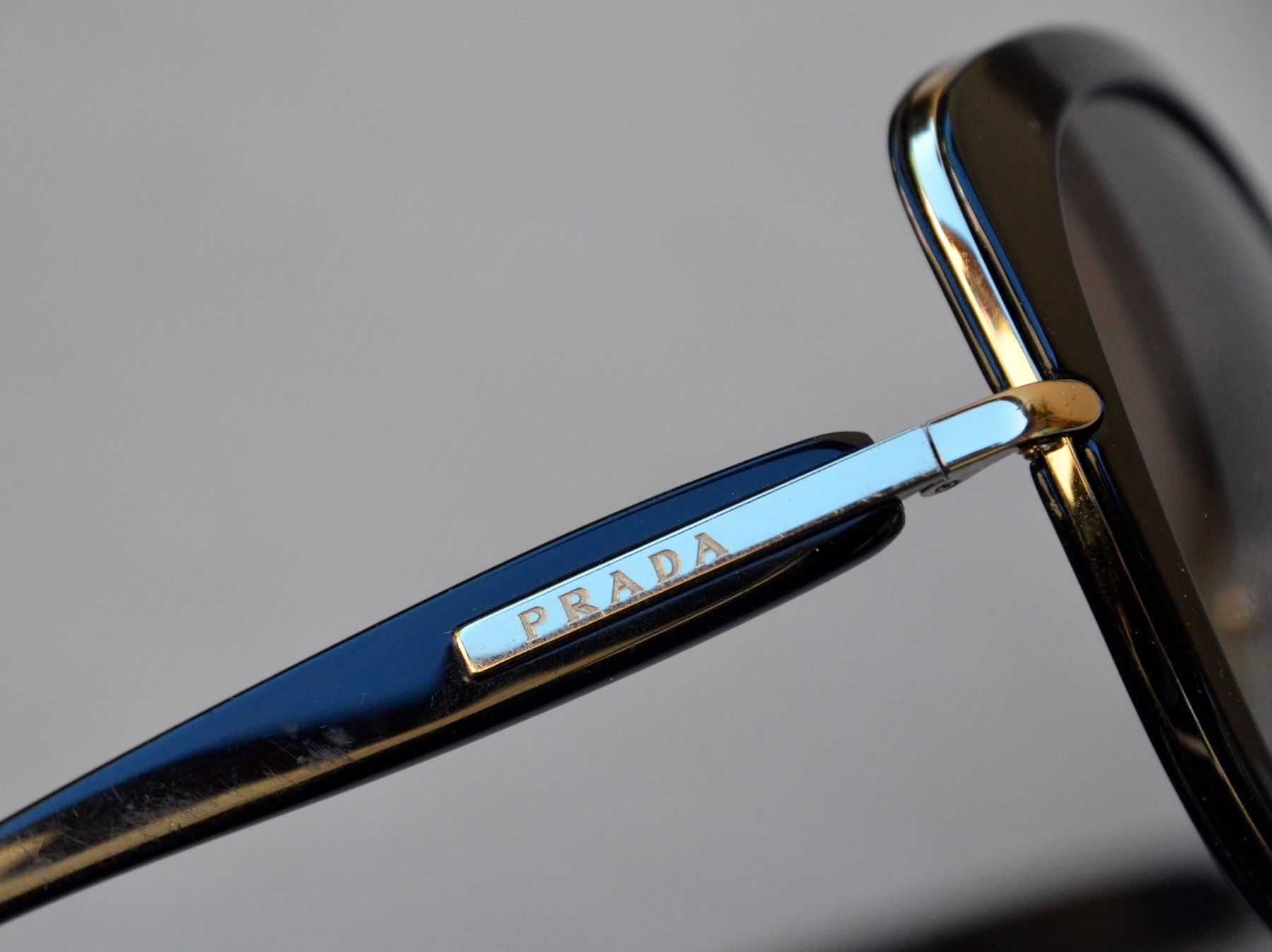 Prada Occhiali & Lenti: Prada SPR52O Sonnenbrille  /  lunettes de soleil – Usato da Collonges venduto da arashee 6