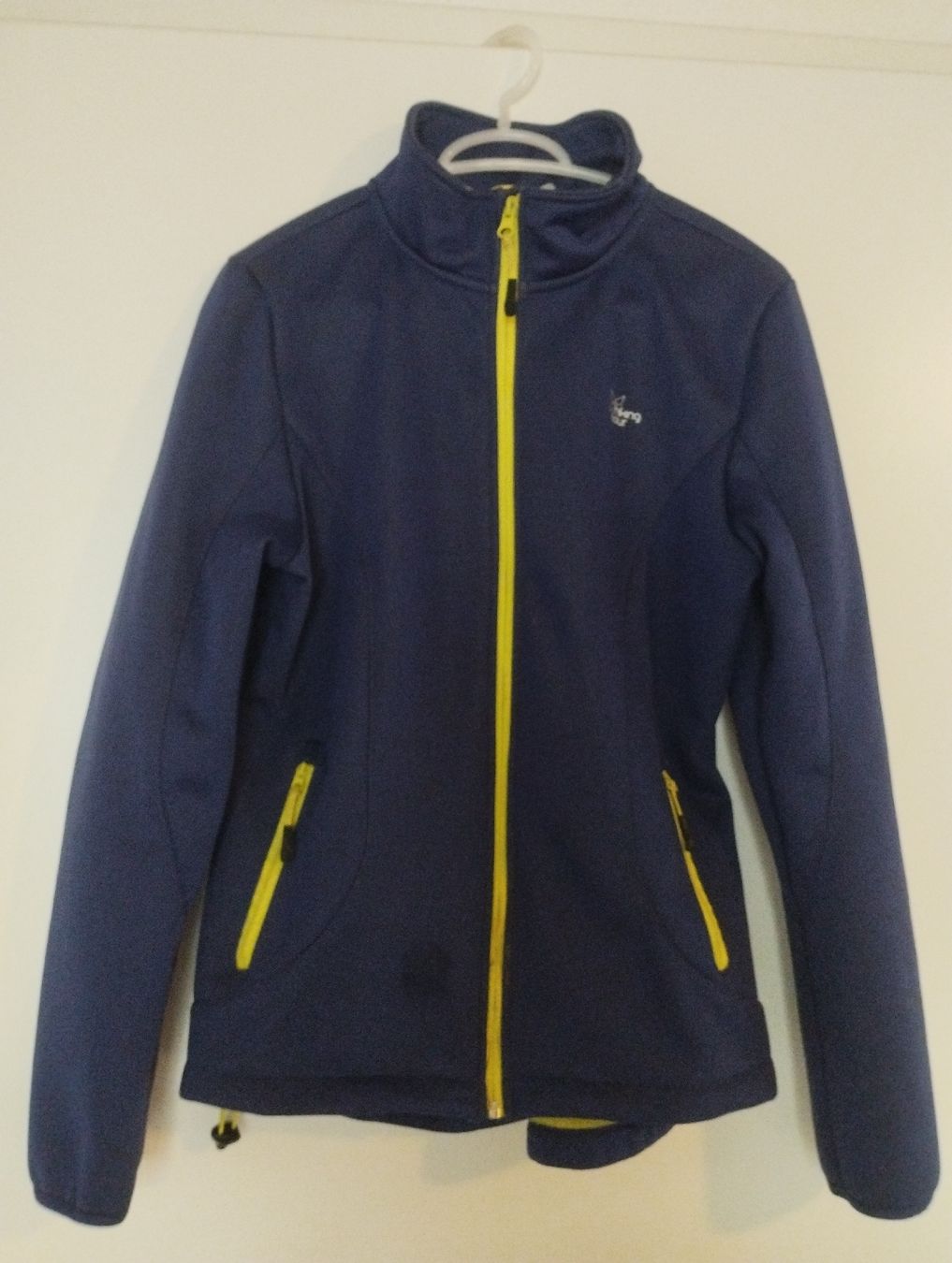 Giacche: Crivit Outdoor Softshell Jacke, Gr. M, Top Zustand! – Nuovo (secondo la descrizione) da Hallwil venduto da cao_x7wb