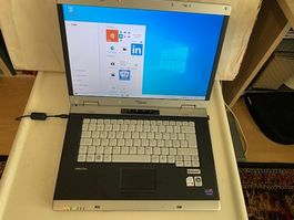 Fujitsu Siemens Amilo Pro 186GB 3GB RAM WiFi V3505