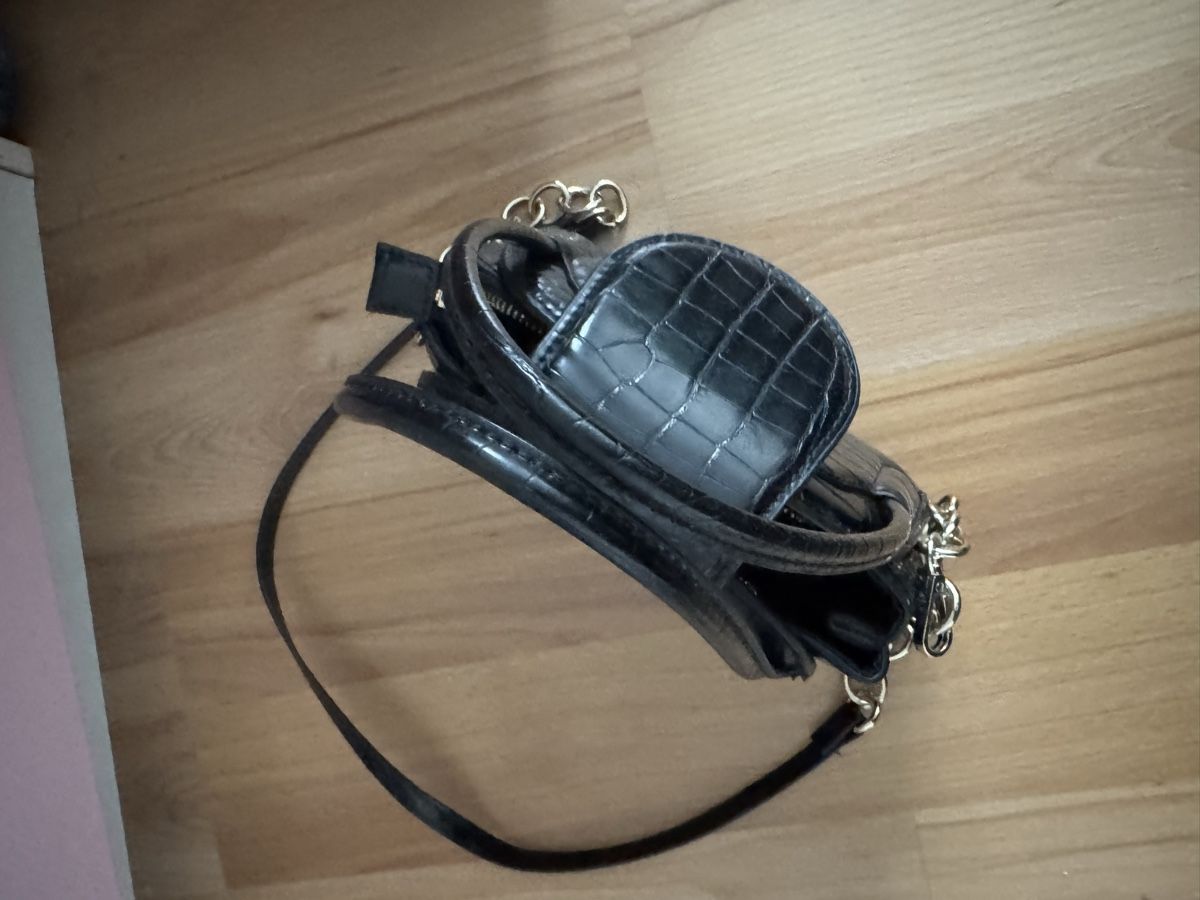 Taschen für Damen: Mini Schwarze Tasche – Gebraucht aus Bettlach von valishop 2