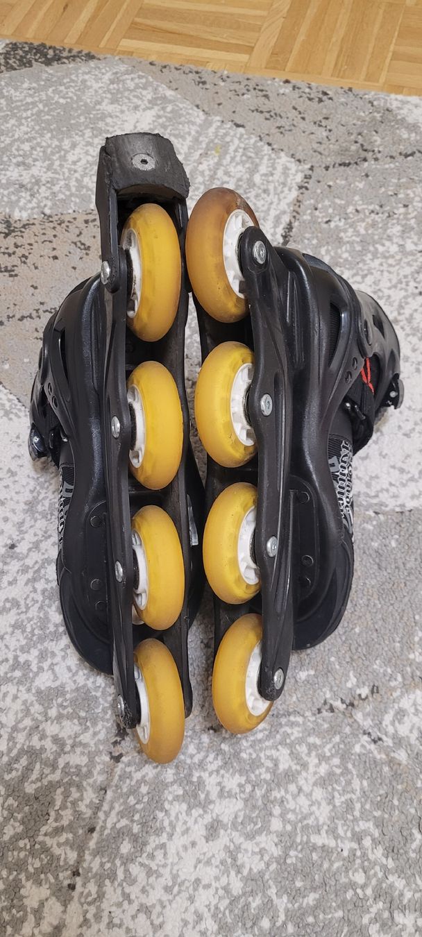 Pattini in linea & Pattini a rotelle: Roller Bladerunner Phaser XR taille 36,5-40,50 – Usato da Vevey venduto da obi_n8zc 2